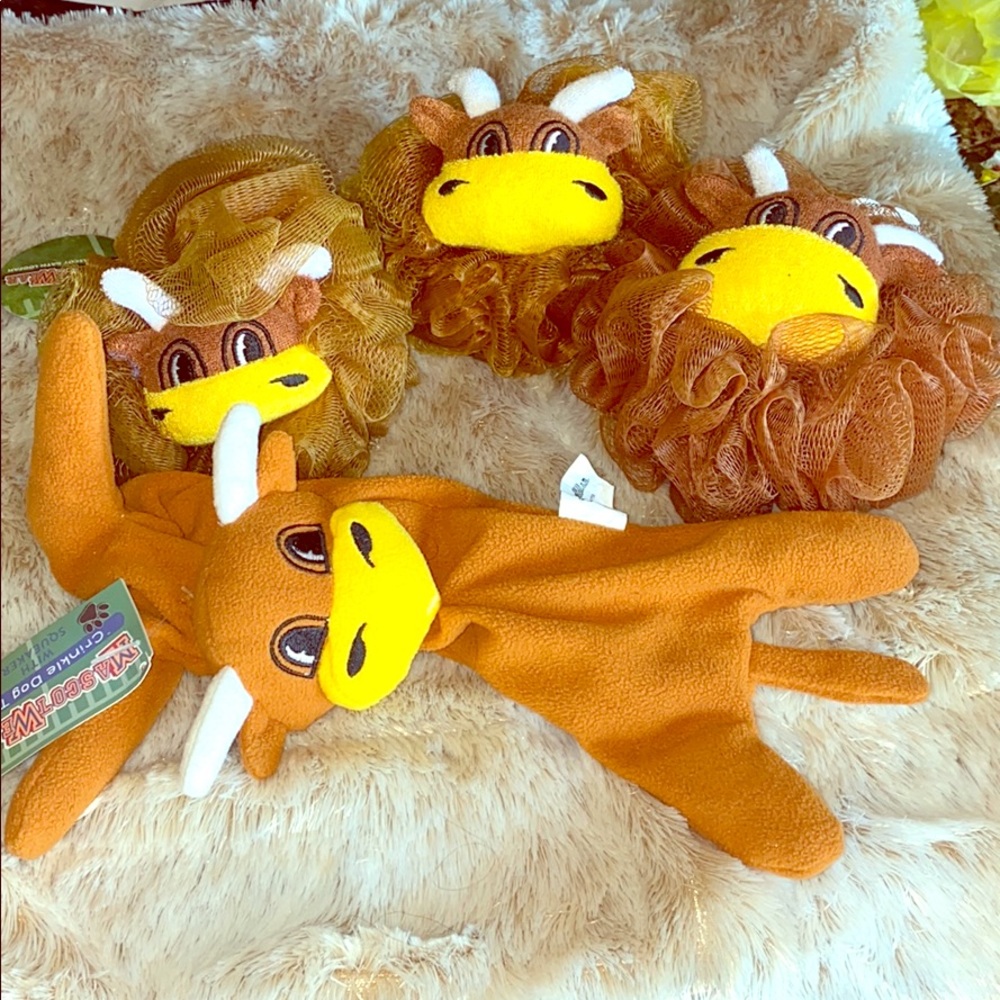bath loofahs 🛁